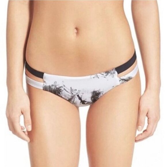 Tavik Other - NWT Tavik Chloe Mini Cutout Swim Bottom in White Smudge - Medium